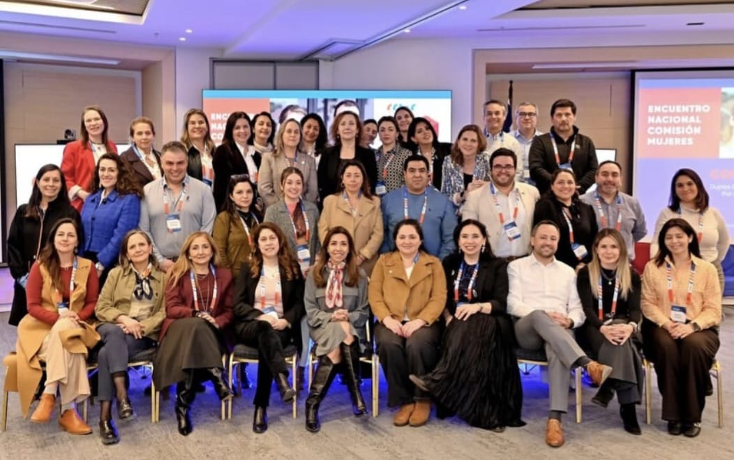 Encuentro nacional mujeres CChC
