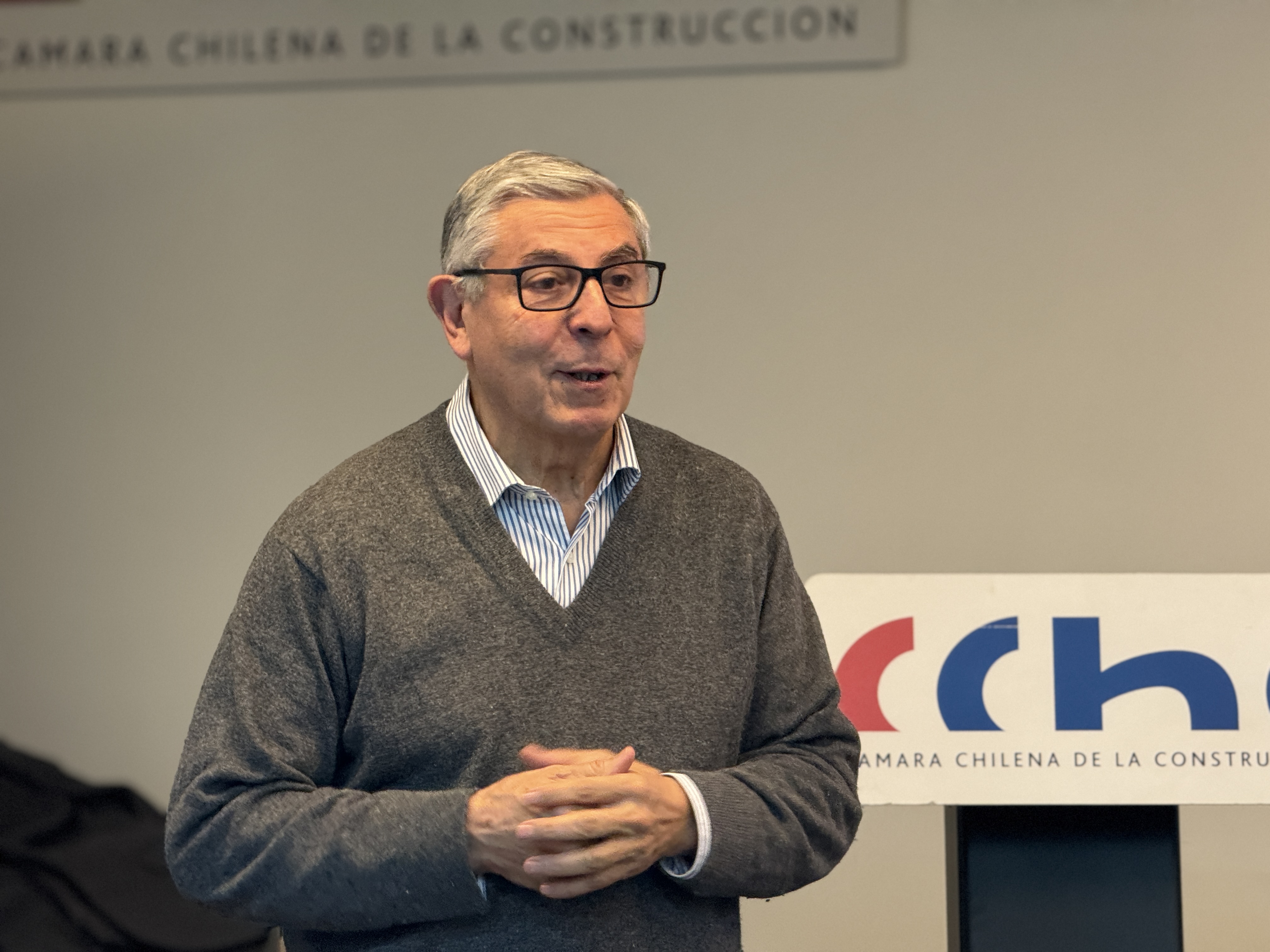 Alejandro Morales, expositor